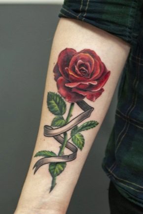 Pangkalahatang-ideya ng mga tattoo ng kalalakihan sa anyo ng isang rosas sa braso at ang kanilang lokasyon