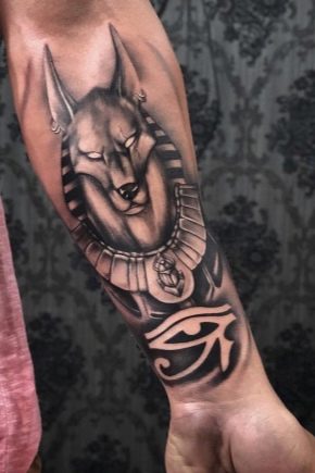 Anubis tattoo para sa mga kalalakihan