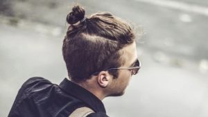 Druhy pánskych účesov Topknot (vrchný uzol)