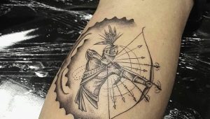 Lahat ng tungkol sa Sagittarius zodiac sign tattoo para sa mga kalalakihan