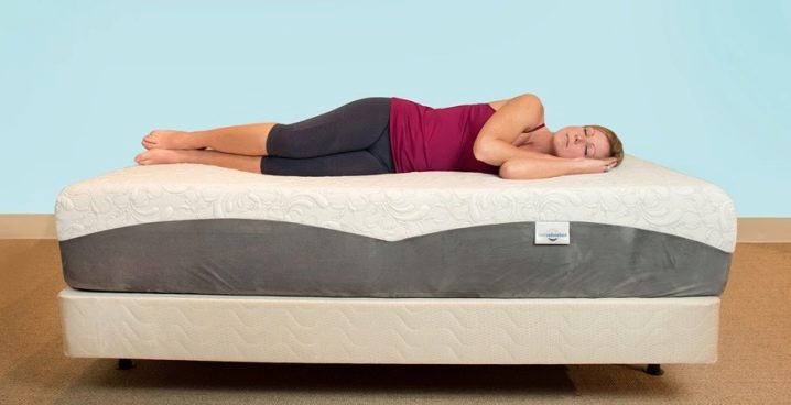 Pagsusuri ng mga memory foam mattress at panuntunan para sa kanilang napili