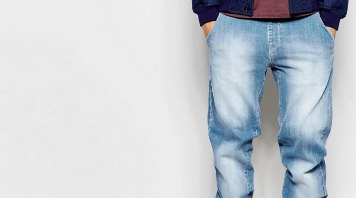 Jean jogger homme : qu'est-ce que c'est et quoi porter ?