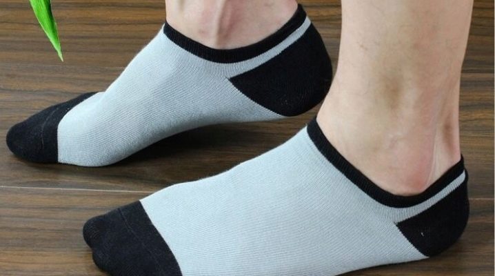 Chaussettes courtes homme : comment choisir et avec quoi porter ?