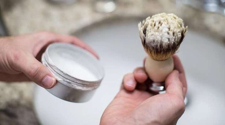 Comment faire de la mousse à raser ?