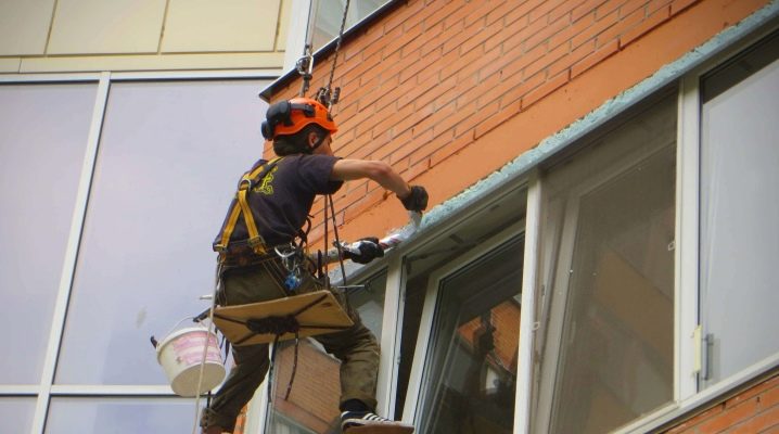 Všetko o utesnení balkóna a lodžie