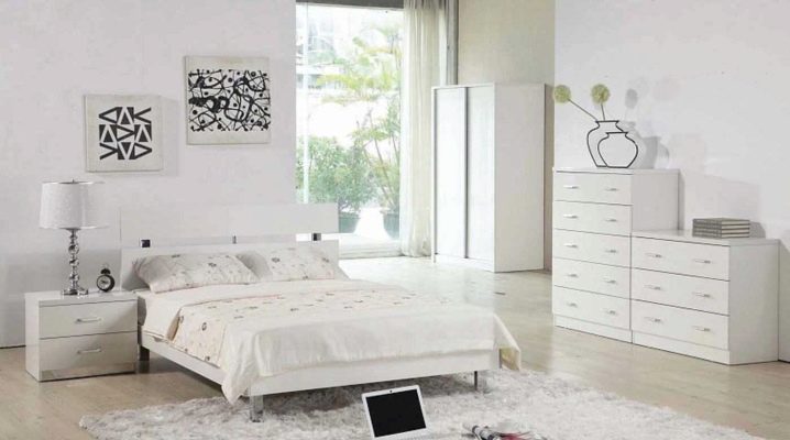 Bedroom in white